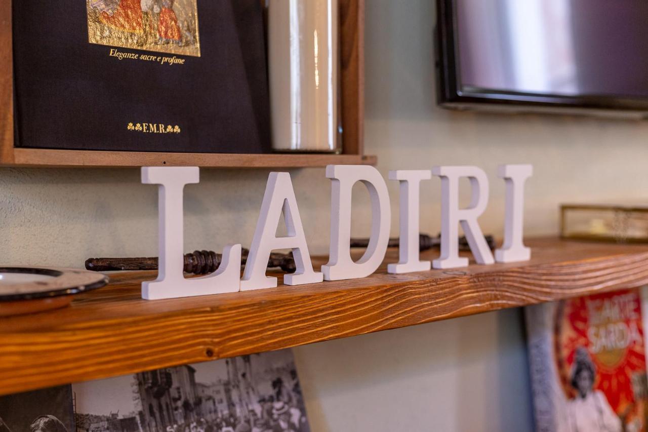 Ladiri - Antica Dimora In Terra Cruda Villa Sìnnai Eksteriør billede